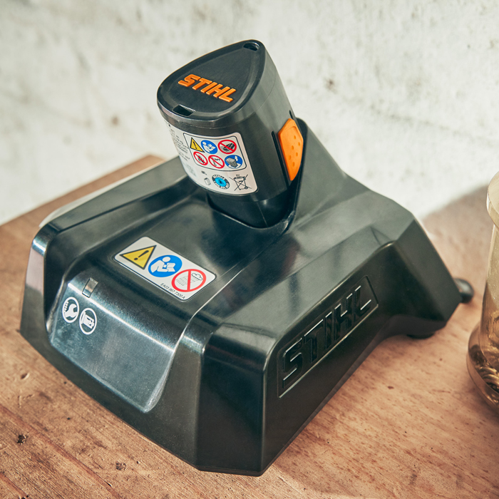 Stihl AL1 Charger
