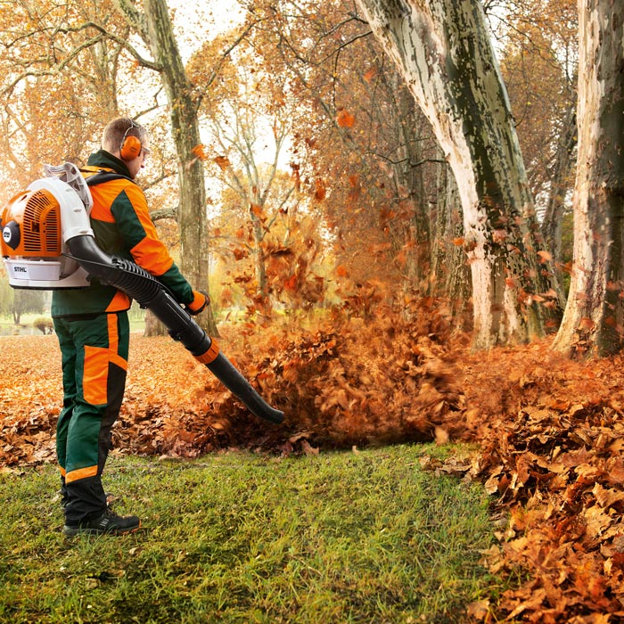 Stihl BR700 Back Pack Blower Leaf Blowers & Vacuums